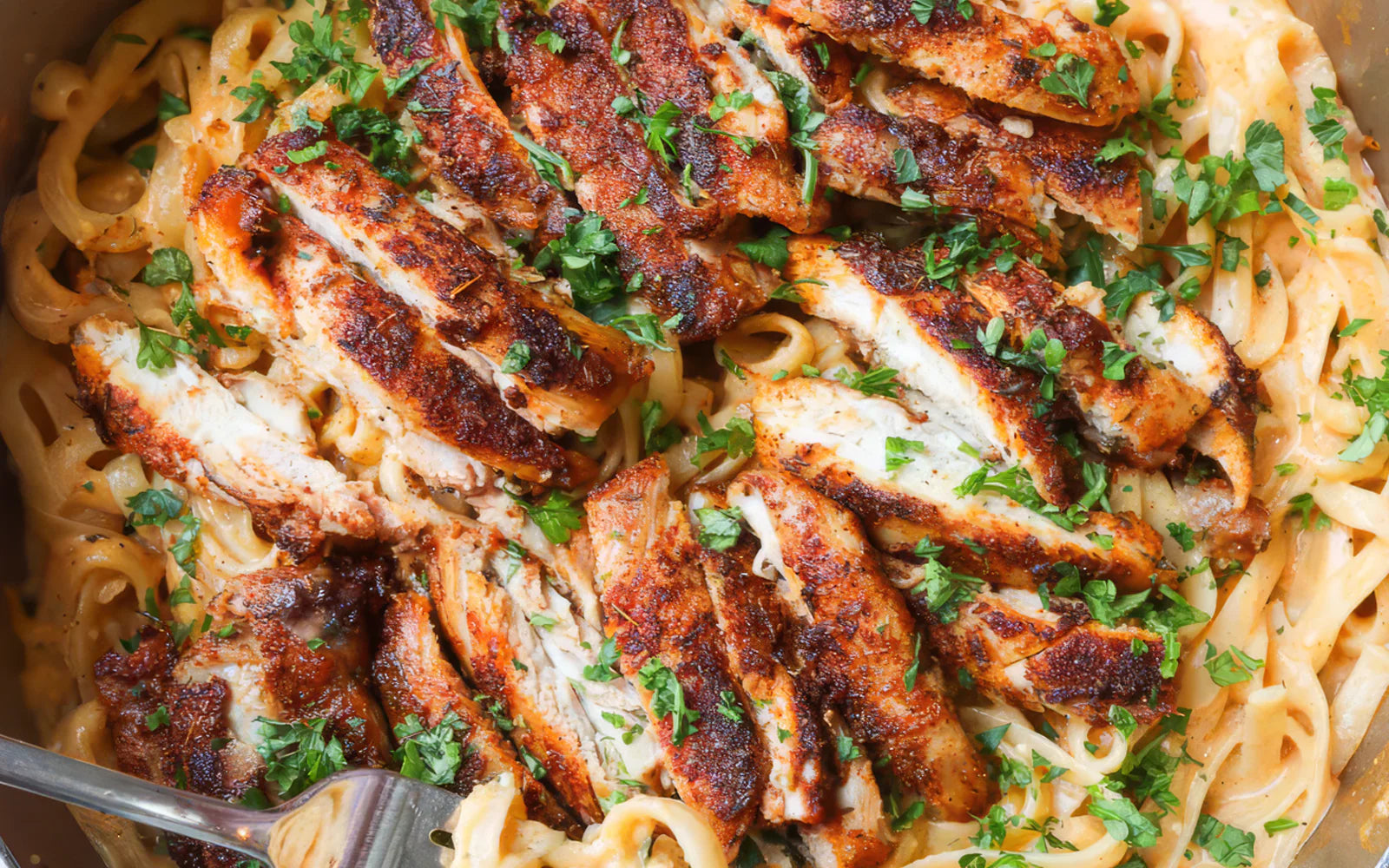 Cajun Chicken Alfredo (Creamy, 30 Minutes)
